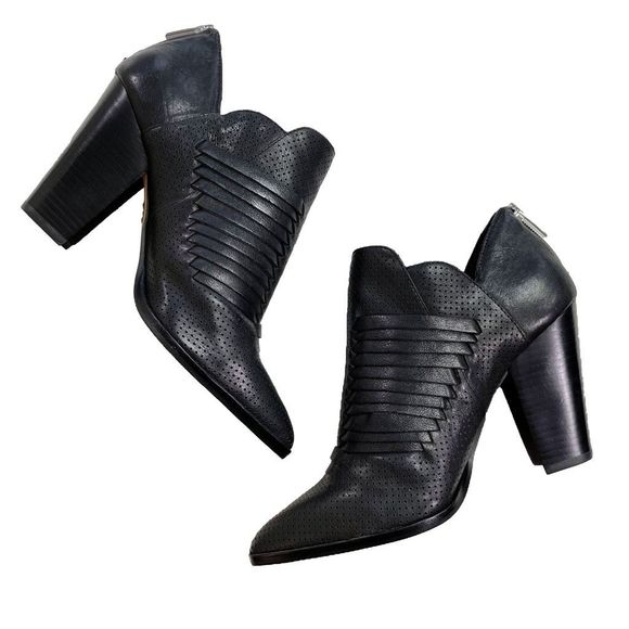 Vince Camuto Levana Heeled Booties Back Zip Perforated Leather Black 9 NWOT - Picture 1 of 8